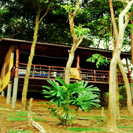 Baan Phu Lae Bungalows